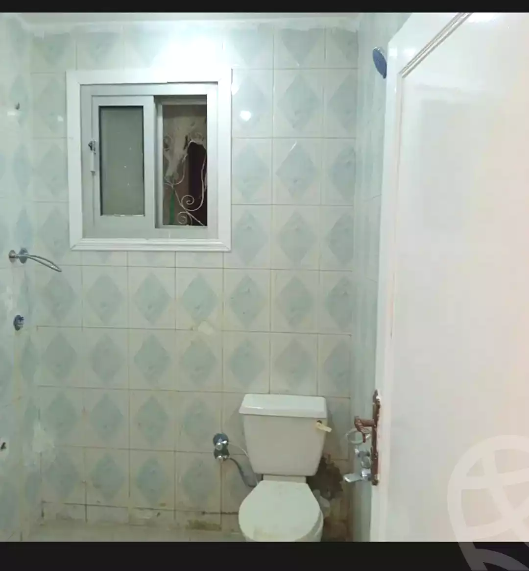 https://aqarmap.com.eg/ar/listing/6823356-for-sale-alexandria-l-jmy-lbytsh-ibrahim-othman-st