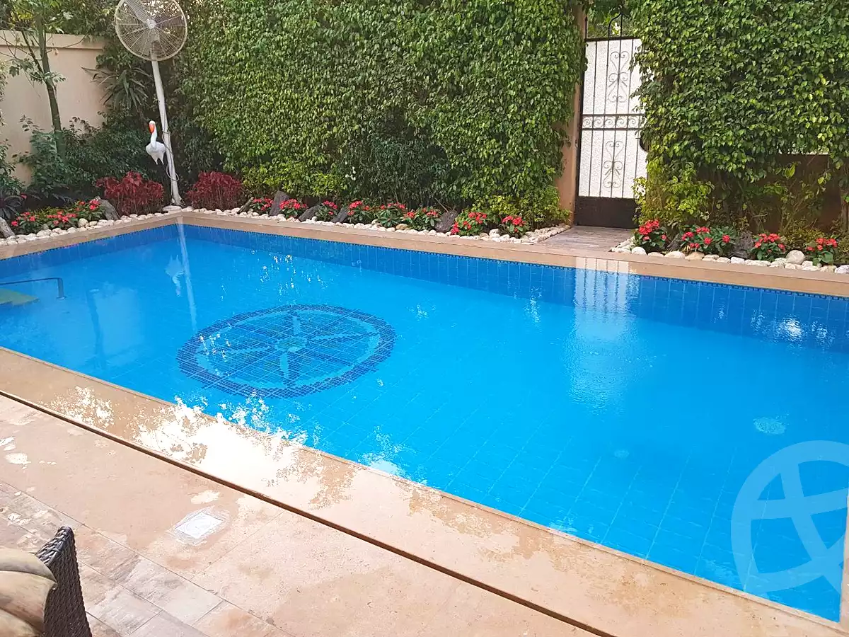 https://aqarmap.com.eg/en/listing/6823905-for-sale-cairo-el-sheikh-zayed-city-compounds-moon-land