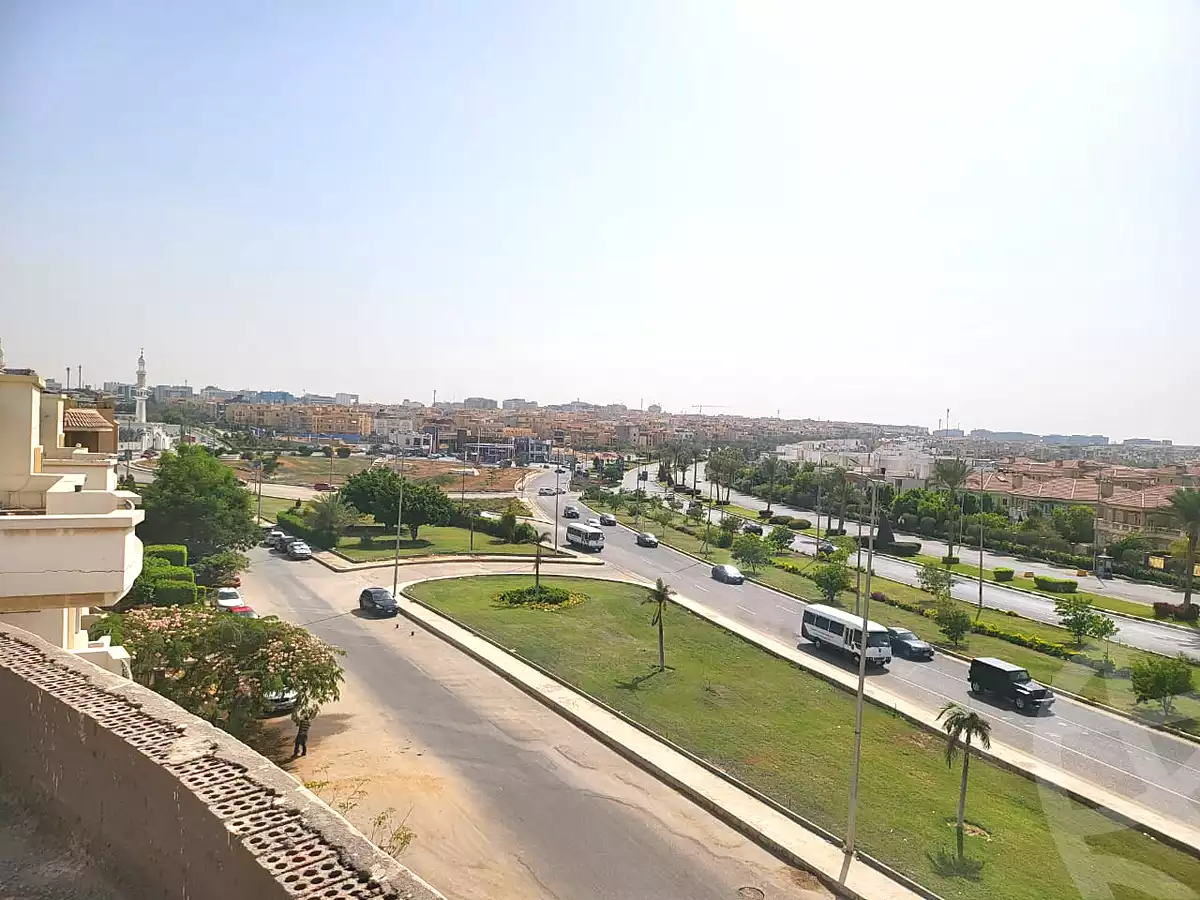 https://aqarmap.com.eg/ar/listing/6824445-for-sale-cairo-new-cairo-ganob-el-akadamiya-orouba-axis