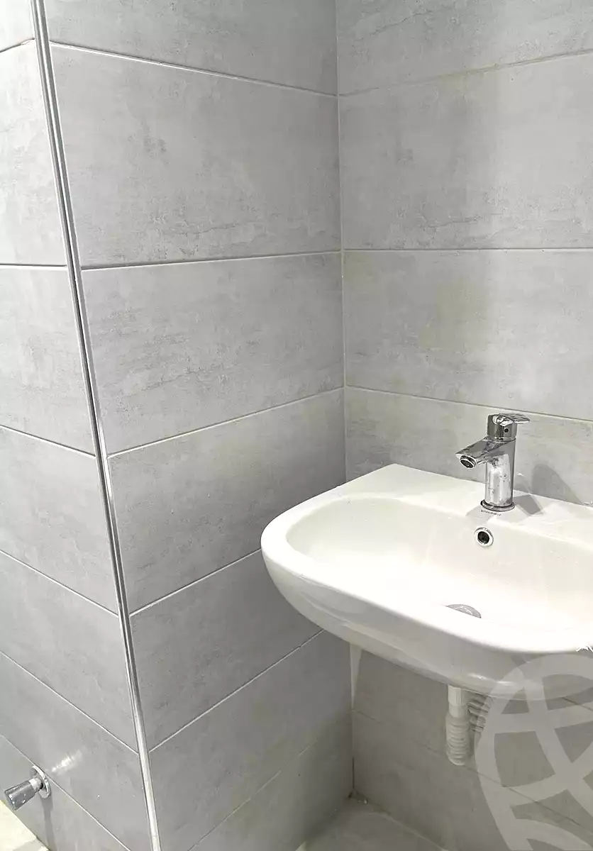 https://aqarmap.com.eg/ar/listing/6824999-for-rent-cairo-el-sheikh-zayed-city-compounds-central-avenue-mall-mabany-edris