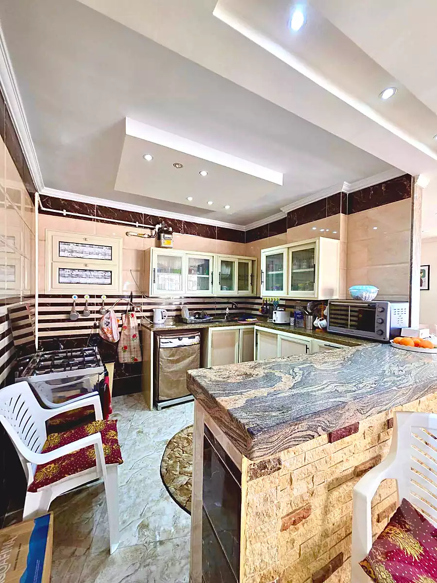 https://aqarmap.com.eg/en/listing/6825714-for-sale-alexandria-el-montazah