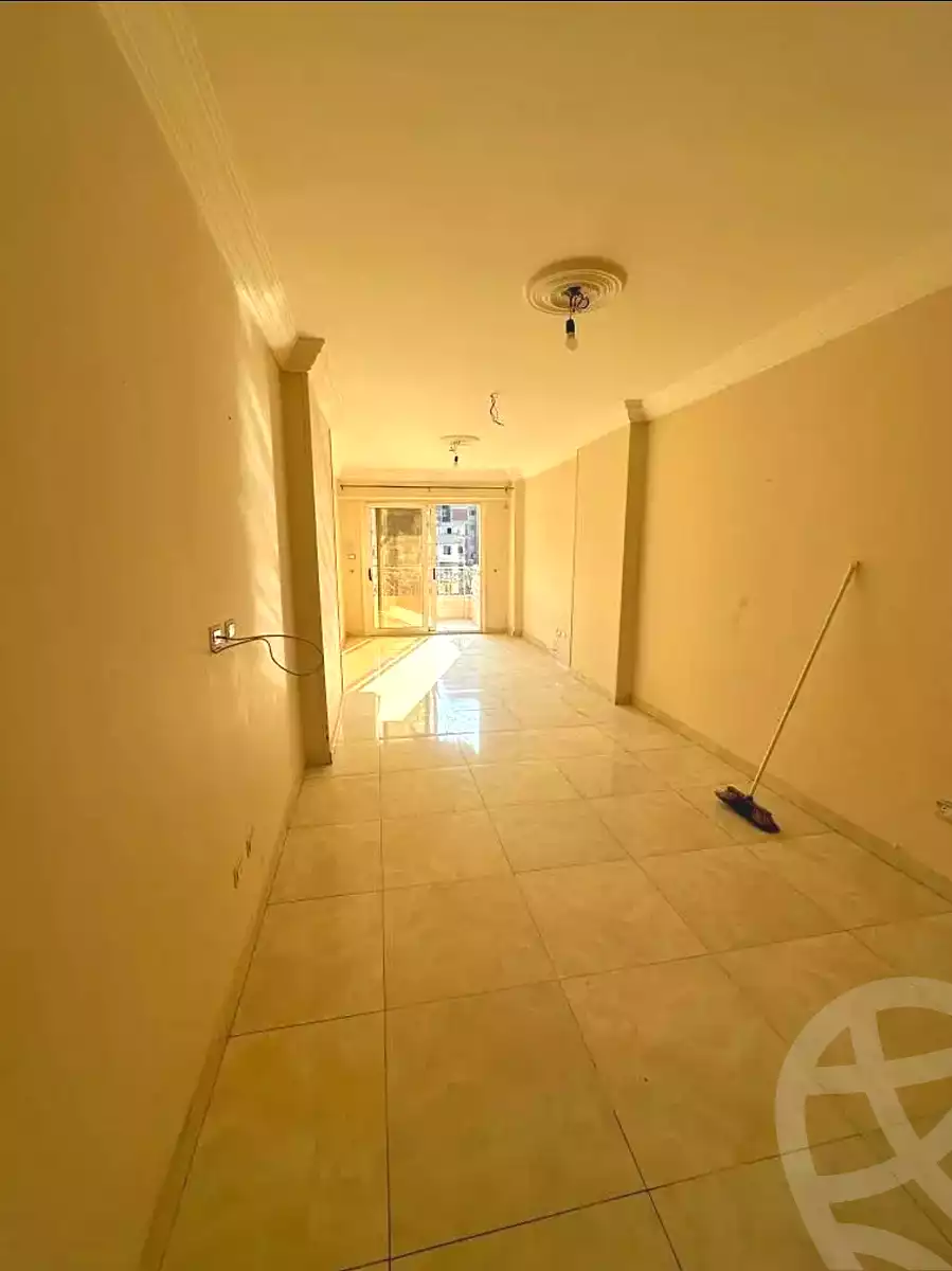 https://aqarmap.com.eg/en/listing/6825743-for-sale-alexandria-sydy-bshr-sydy-bshr-bhry-shr-mhmwd-l-yswy