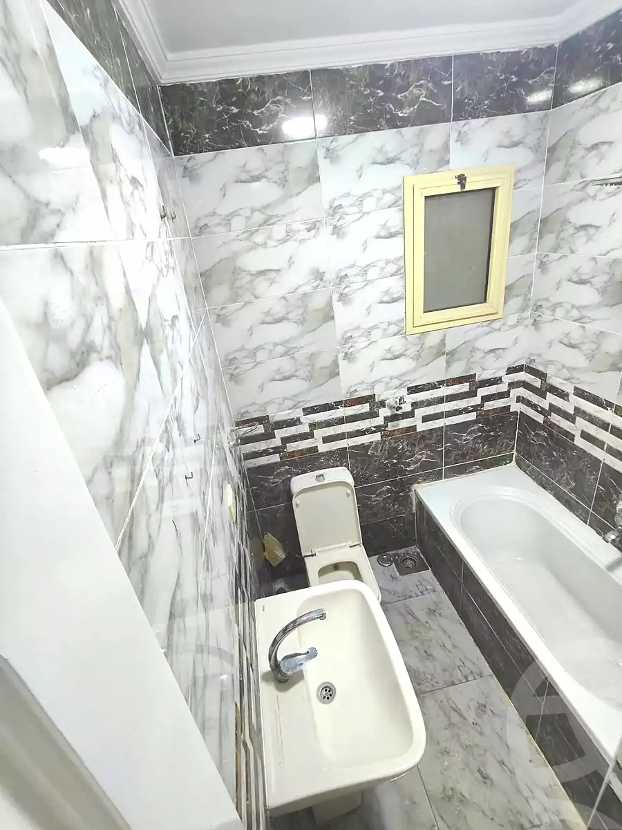 https://aqarmap.com.eg/ar/listing/6826262-for-sale-alexandria-miami-khld-bn-lwlyd