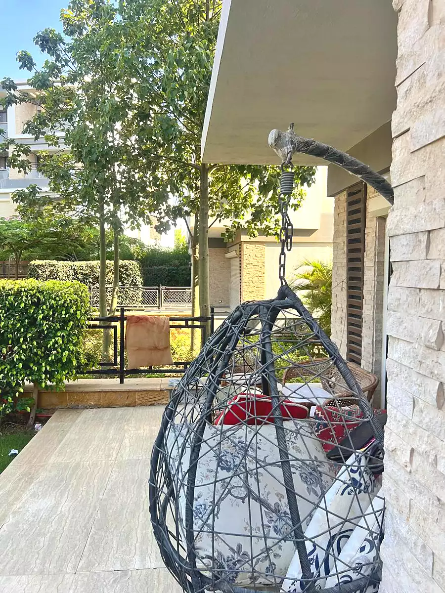 https://aqarmap.com.eg/ar/listing/6826335-for-rent-cairo-el-sheikh-zayed-city-compounds-kmbwnd-wn-16-swdyk