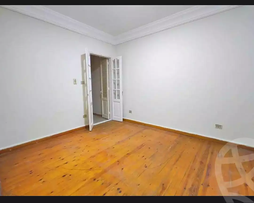 https://aqarmap.com.eg/en/listing/6826623-for-sale-alexandria-el-mandara-alex-el-mandara-bahri