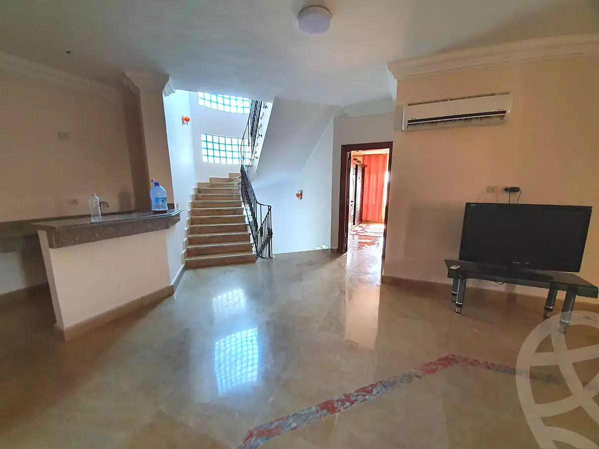 https://aqarmap.com.eg/ar/listing/6827459-for-rent-cairo-6th-of-october-tryq-wsl-dhshwr