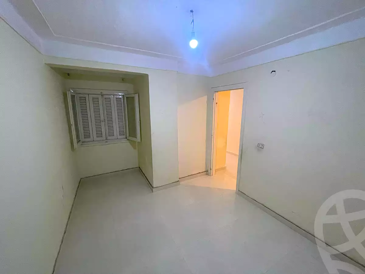 https://aqarmap.com.eg/ar/listing/6827485-for-rent-alexandria-zezenia-ibrahim-el-attar-st