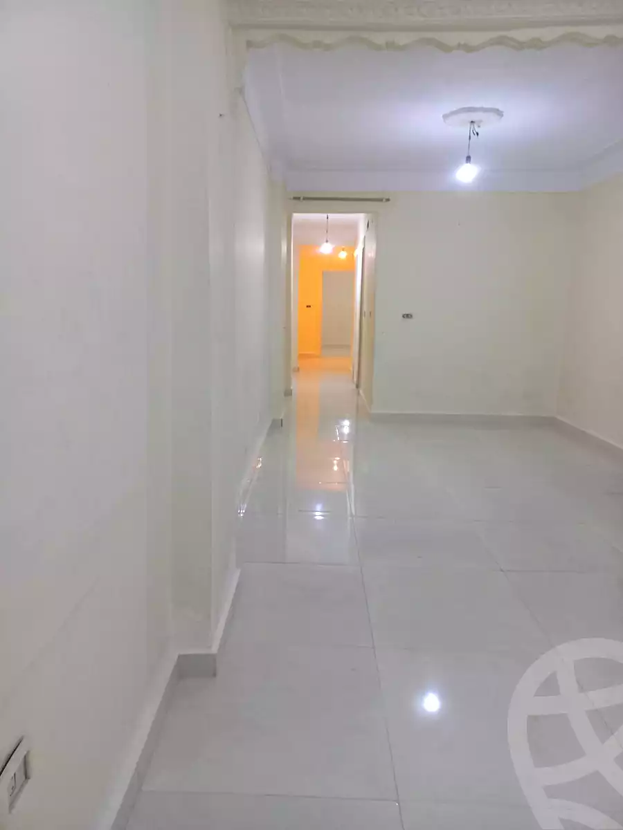 https://aqarmap.com.eg/ar/listing/6827955-for-rent-alexandria-zezenia-ibrahim-el-attar-st