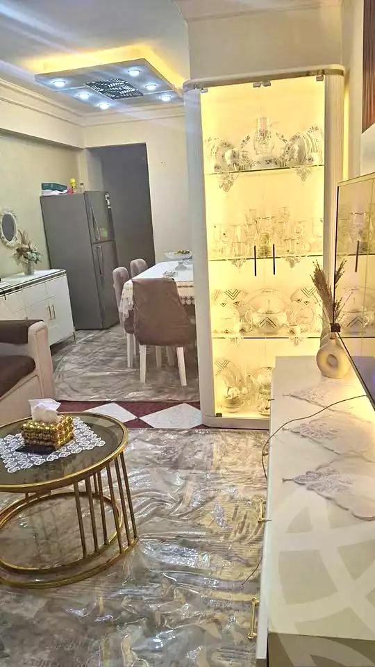 https://aqarmap.com.eg/ar/listing/6828183-for-sale-alexandria-el-asafra-shr-45