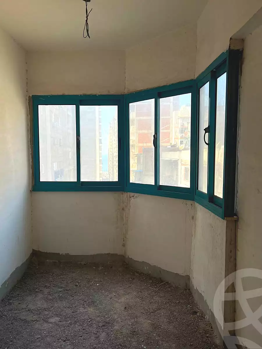 https://aqarmap.com.eg/ar/listing/6828207-for-sale-alexandria-miami-khld-bn-lwlyd