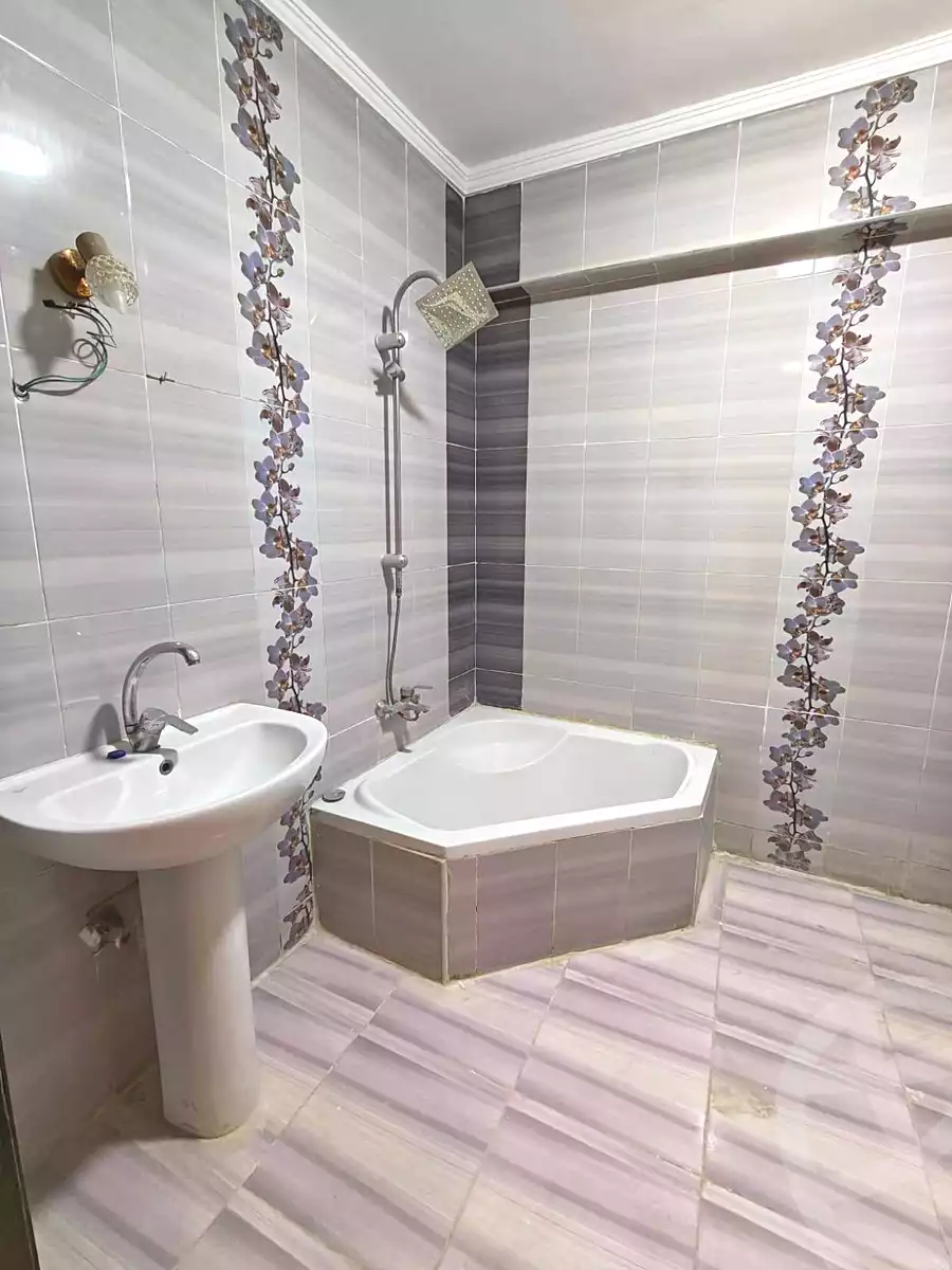 https://aqarmap.com.eg/en/listing/6828234-for-sale-alexandria-miami-45-street