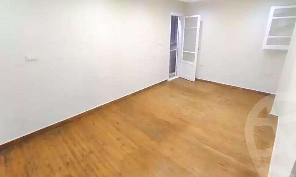 https://aqarmap.com.eg/ar/listing/6828579-for-sale-alexandria-camp-cesar-abd-el-moneim-sanad-st