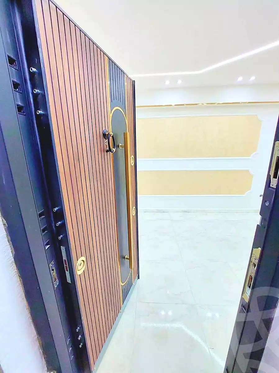 https://aqarmap.com.eg/ar/listing/6828812-for-sale-alexandria-miami-mahmoud-el-isawy-st