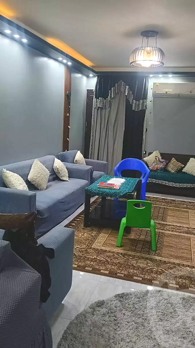 https://aqarmap.com.eg/en/listing/6828831-for-sale-cairo-helwan-ahmed-enci-st