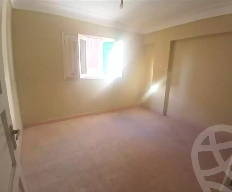 https://aqarmap.com.eg/ar/listing/6829611-for-sale-alexandria-l-jmy-lbytsh-el-hay-st