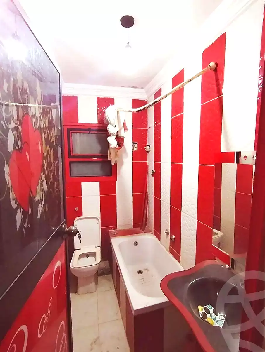 https://aqarmap.com.eg/ar/listing/6830019-for-sale-alexandria-l-jmy-lbytsh-al-andalous-wa-al-hgaz-st