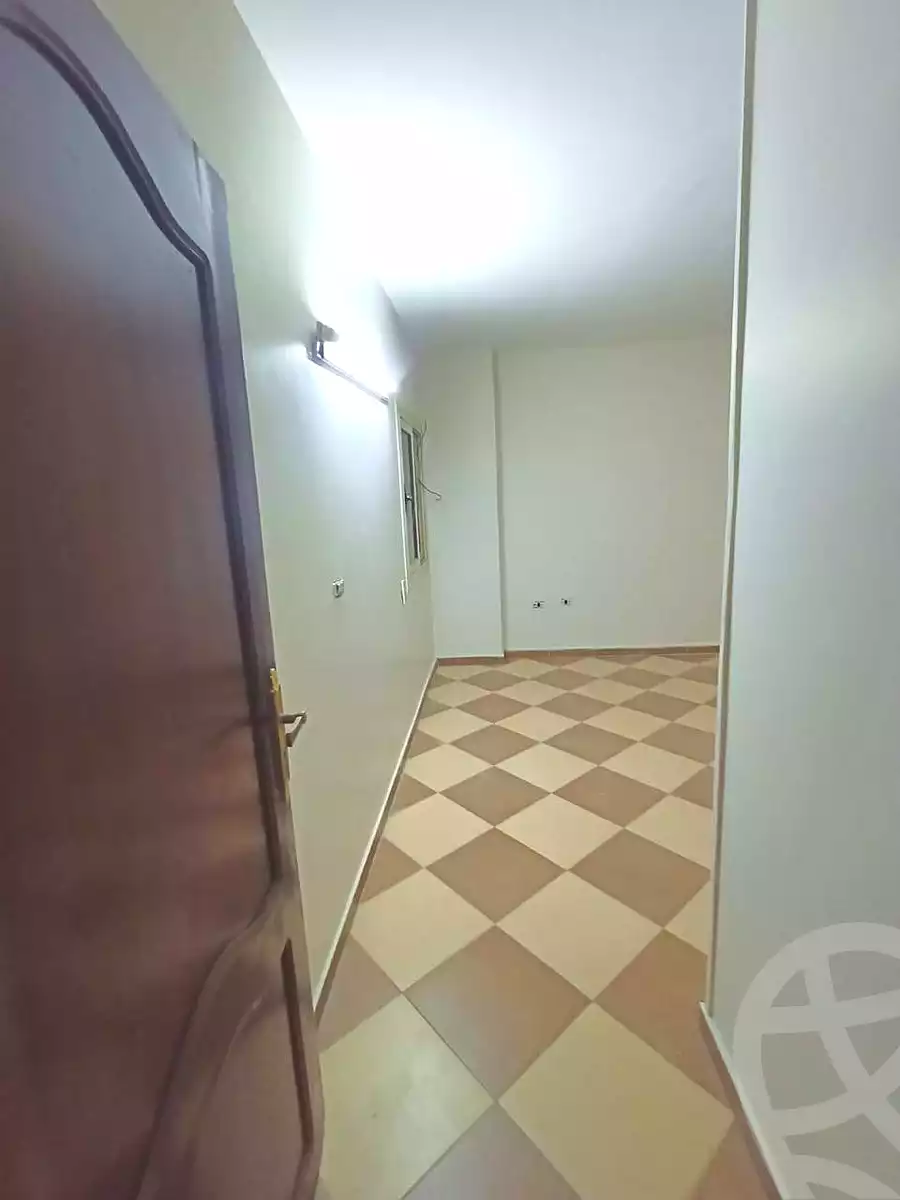 https://aqarmap.com.eg/ar/listing/6830241-for-sale-cairo-helwan-helwan-el-sharkeya-khesro-basha-st
