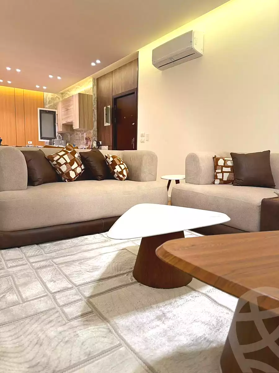 https://aqarmap.com.eg/en/listing/6830841-for-rent-cairo-new-cairo-compounds-lakeview-residence