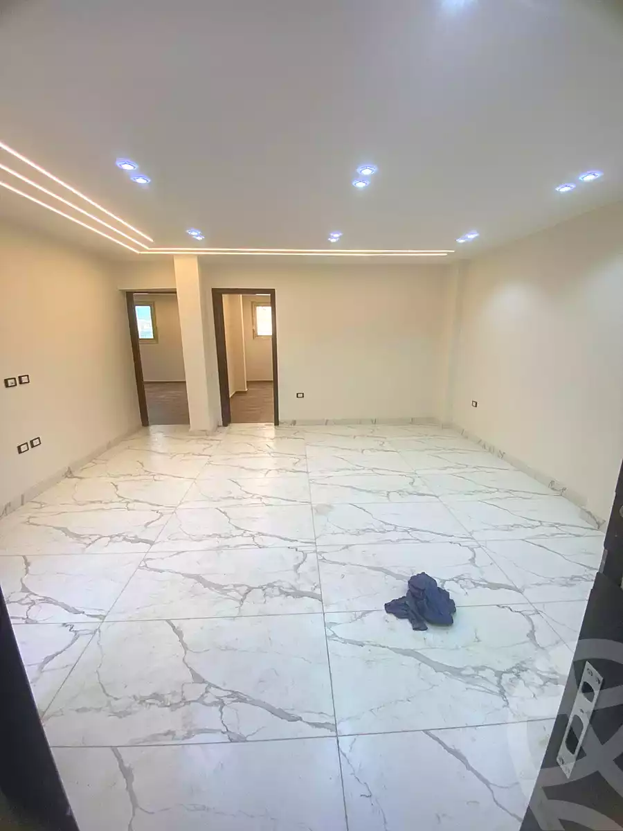 https://aqarmap.com.eg/en/listing/6830900-for-sale-cairo-6th-of-october-el-ahyaa-neighborhood-3rd-street-7
