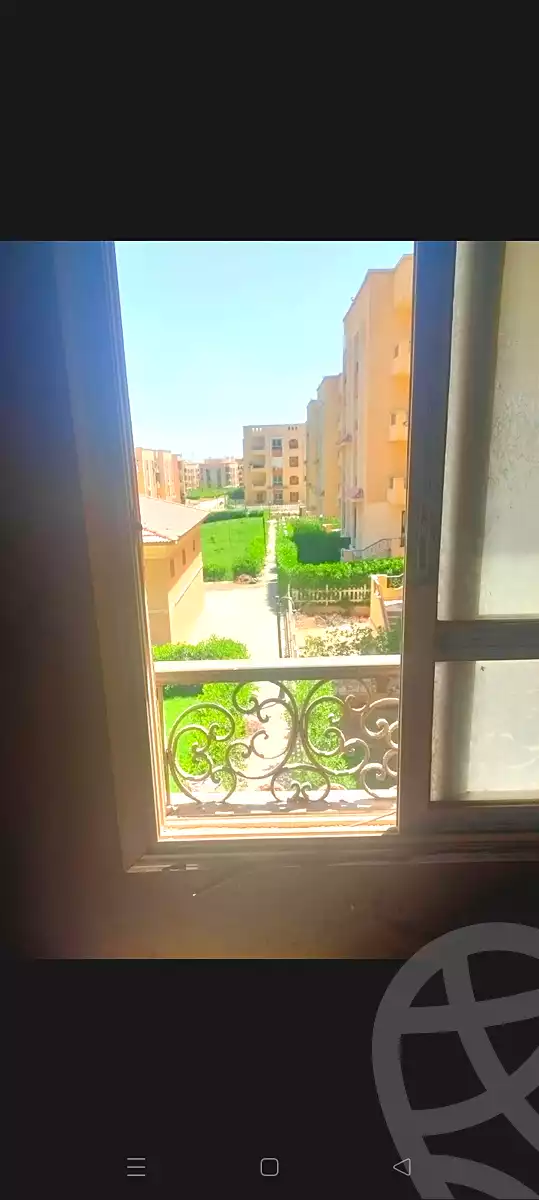 https://aqarmap.com.eg/ar/listing/6830912-for-sale-cairo-el-sheikh-zayed-city-compounds-el-khamayel