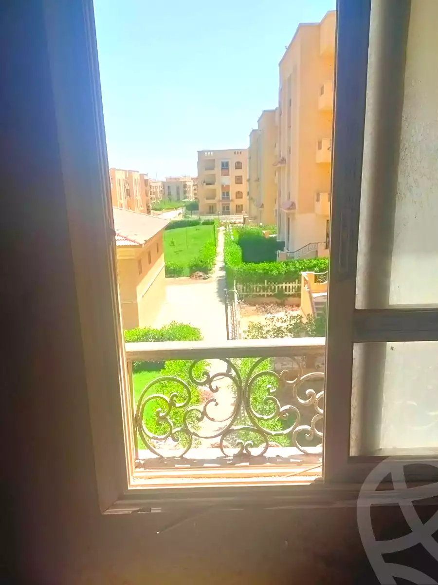 https://aqarmap.com.eg/ar/listing/6830912-for-sale-cairo-el-sheikh-zayed-city-compounds-el-khamayel
