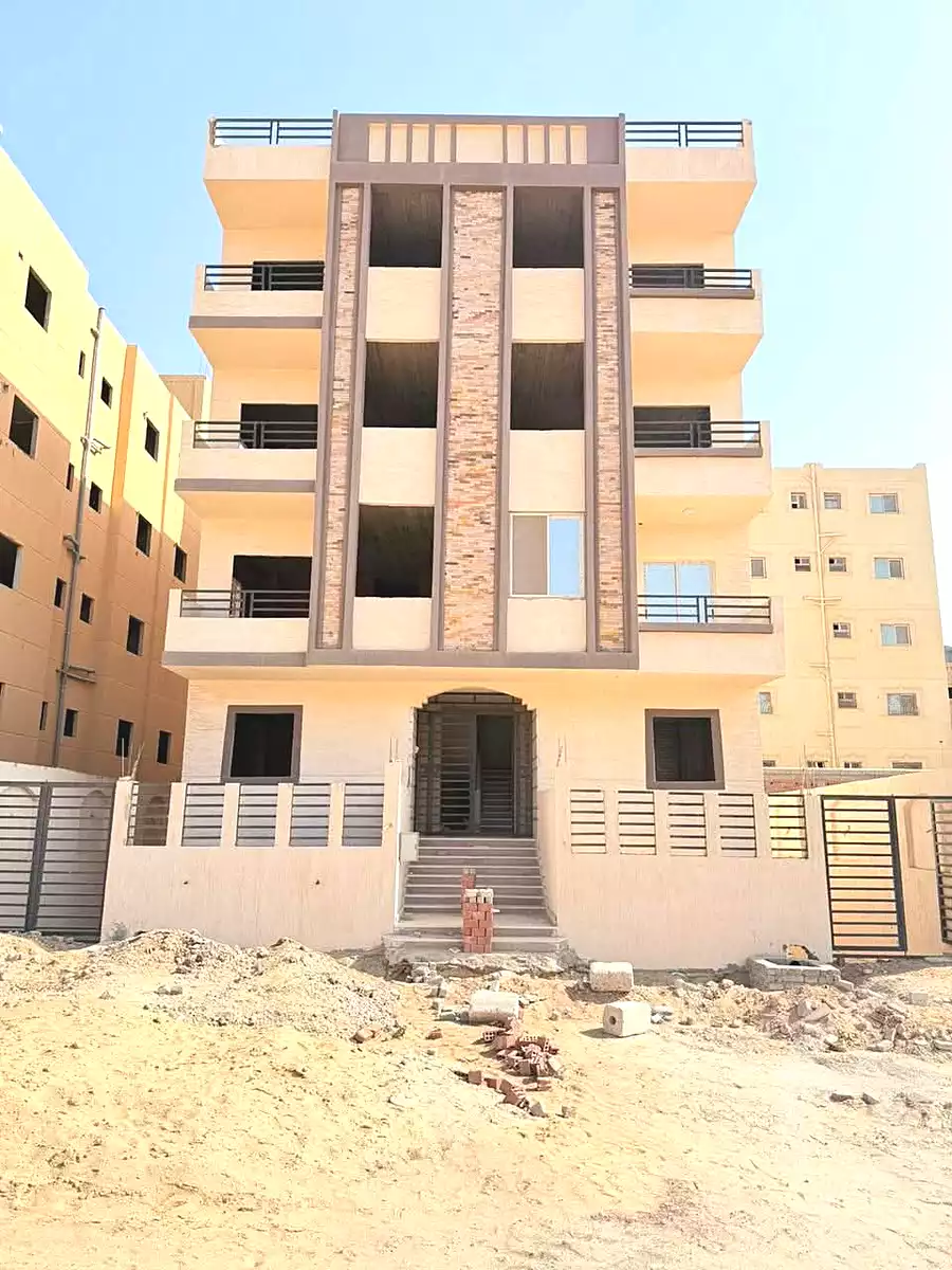 https://aqarmap.com.eg/en/listing/6830918-for-sale-cairo-badr-city-hai-el-ashgar-featured-neighborhood-bait-el-watan