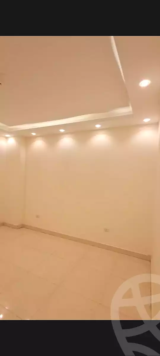 https://aqarmap.com.eg/ar/listing/6830971-for-sale-cairo-6th-of-october-el-ahyaa-neighborhood-3rd-al-hay-al-thalith-st