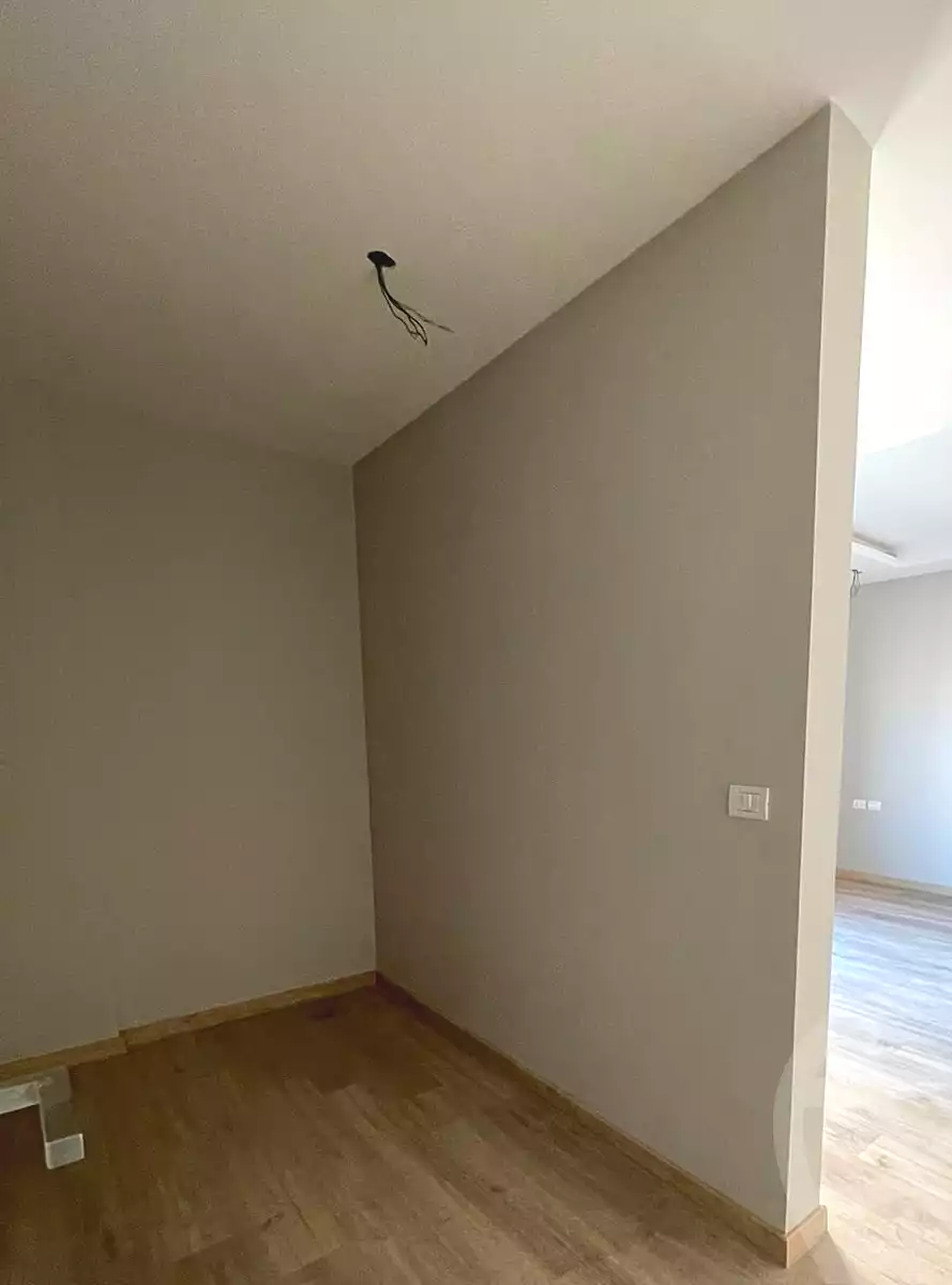 https://aqarmap.com.eg/ar/listing/6831037-for-sale-cairo-el-sheikh-zayed-city-compounds-kmbwnd-fyldj-wyst-dr-llttwyr
