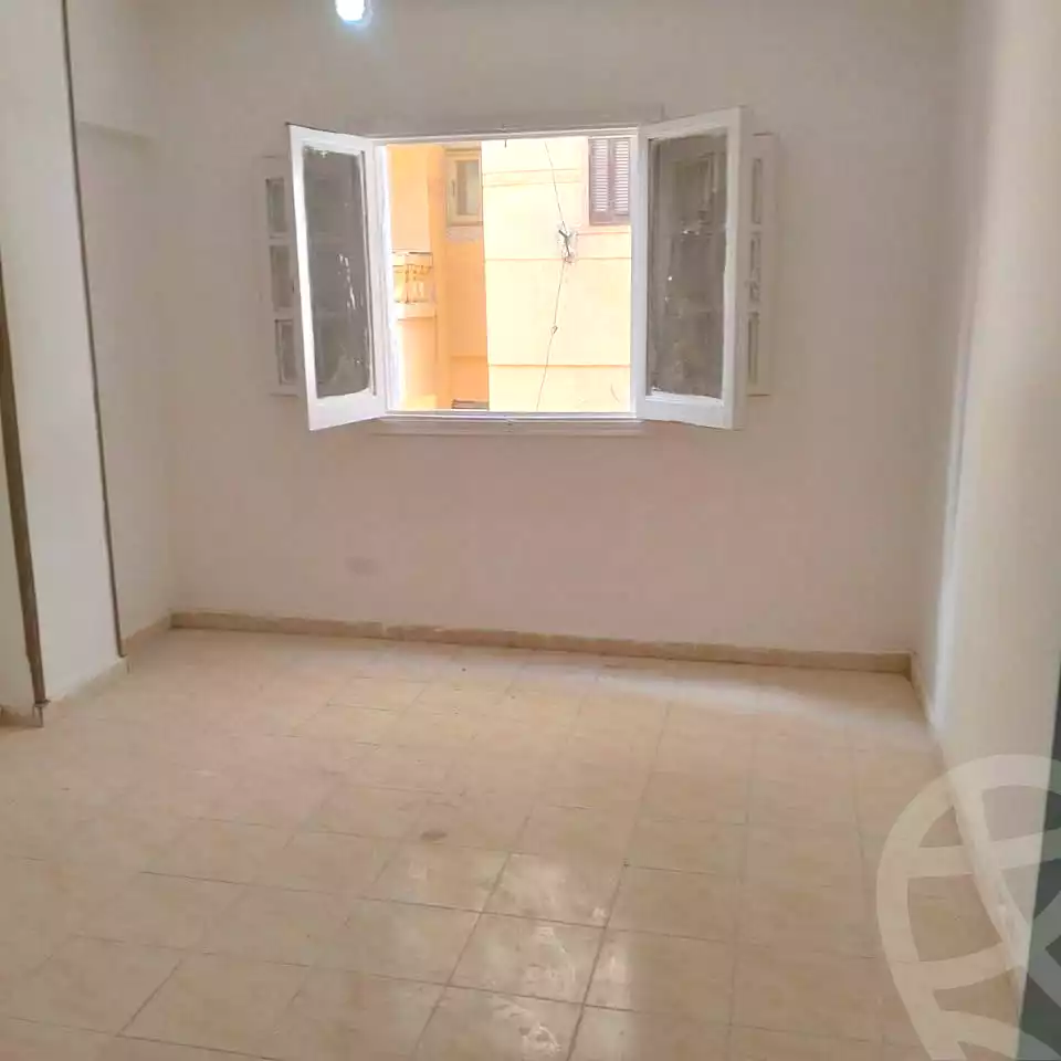 https://aqarmap.com.eg/ar/listing/6831157-for-sale-alexandria-l-jmy-el-hanouvel-al-asdakaa-st