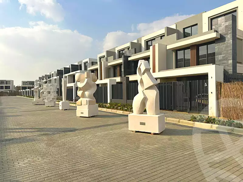 https://aqarmap.com.eg/ar/listing/6831143-for-sale-cairo-new-cairo-compounds-el-patio-town-compound-la-vista