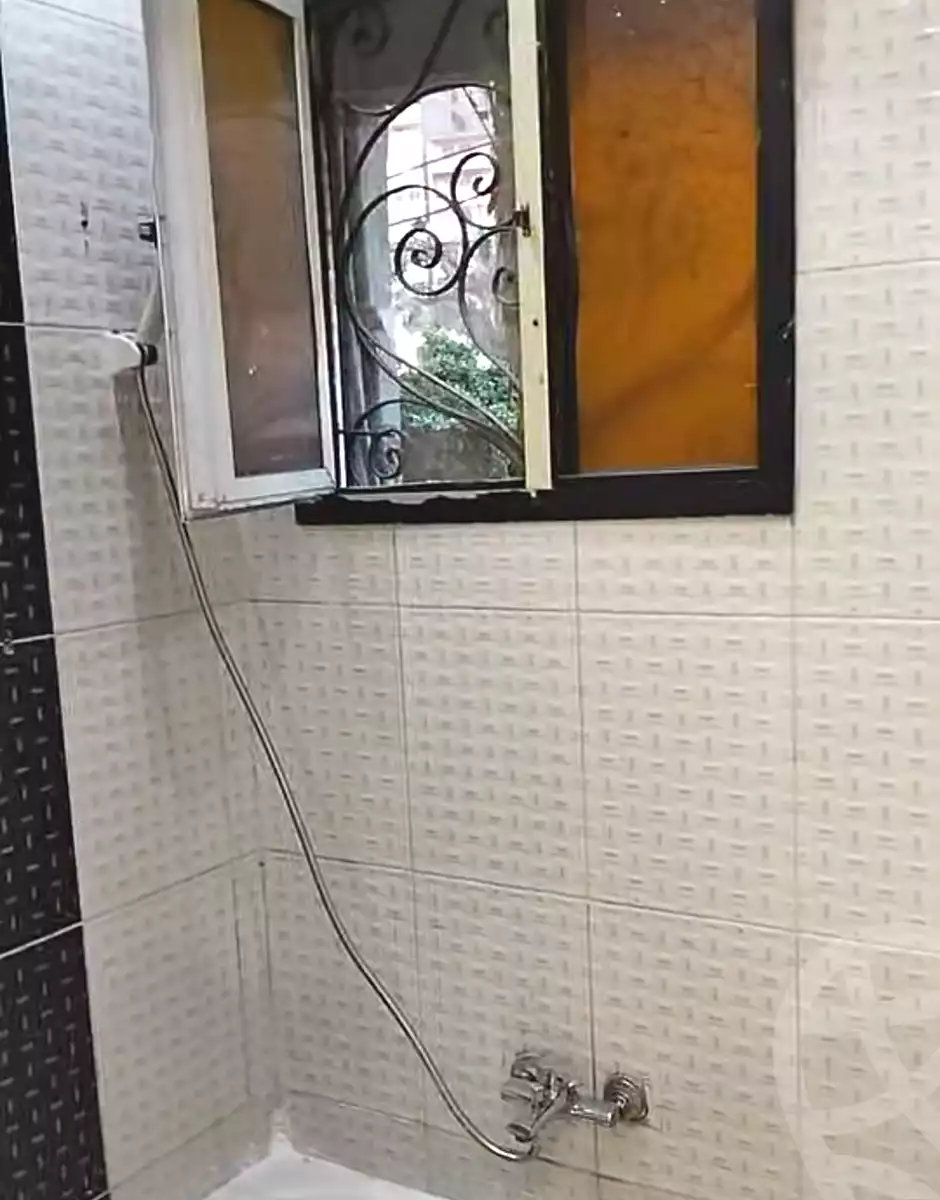 https://aqarmap.com.eg/en/listing/6831646-for-sale-alexandria-sydy-bshr-sydy-bshr-bhry-shr-mhmwd-l-yswy