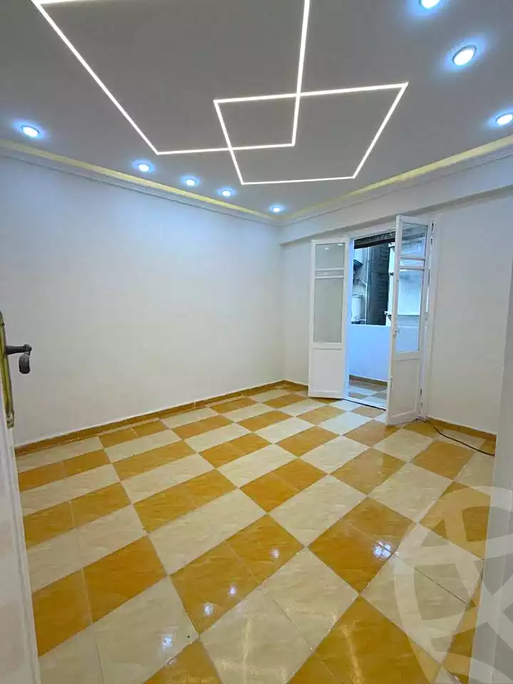https://aqarmap.com.eg/ar/listing/6831882-for-sale-alexandria-el-asafra-shr-45