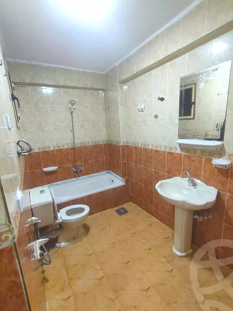 https://aqarmap.com.eg/ar/listing/6831968-for-sale-alexandria-lsywf-el-falki