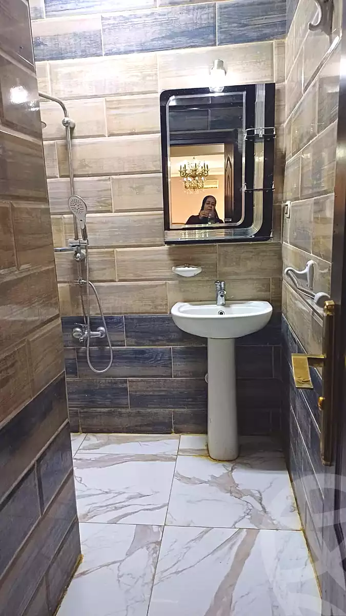 https://aqarmap.com.eg/en/listing/6832092-for-rent-cairo-el-sheikh-zayed-city-compounds-el-khamayel