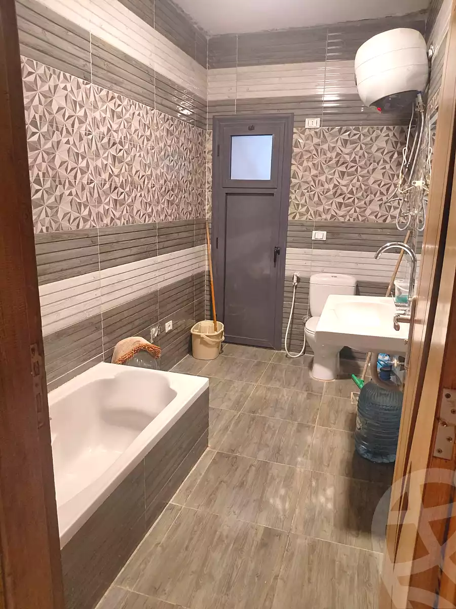 https://aqarmap.com.eg/ar/listing/6832189-for-rent-cairo-6th-of-october-compounds-blm-fyl
