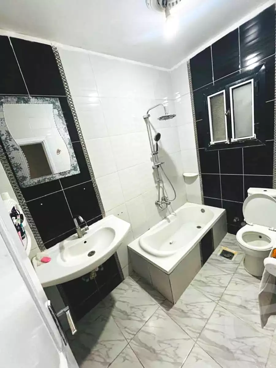https://aqarmap.com.eg/ar/listing/6832443-for-sale-alexandria-l-jmy-lbytsh-belia-st