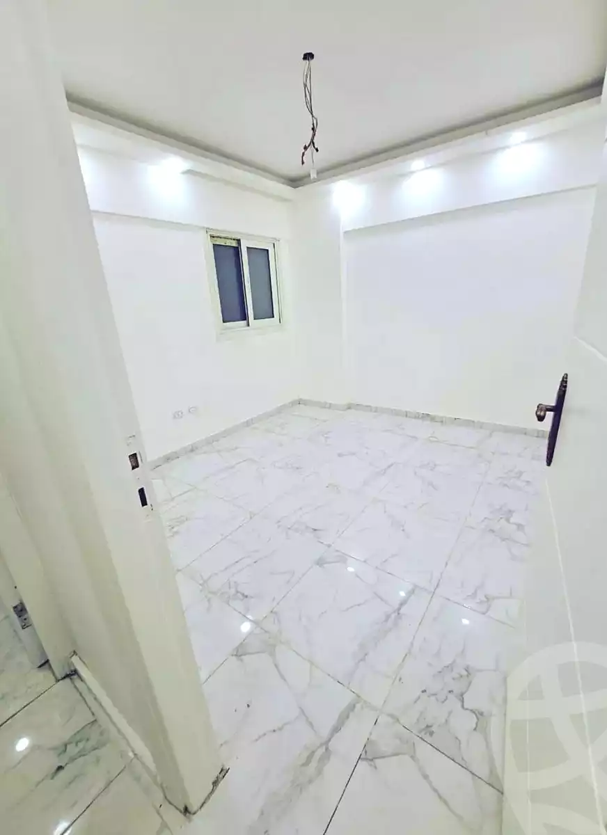 https://aqarmap.com.eg/ar/listing/6832477-for-sale-alexandria-lsywf-gamila-city-compound