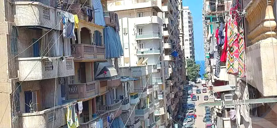 https://aqarmap.com.eg/ar/listing/6834118-for-sale-alexandria-sydy-bshr-sydy-bshr-bhry-gamal-abd-el-nasir-st