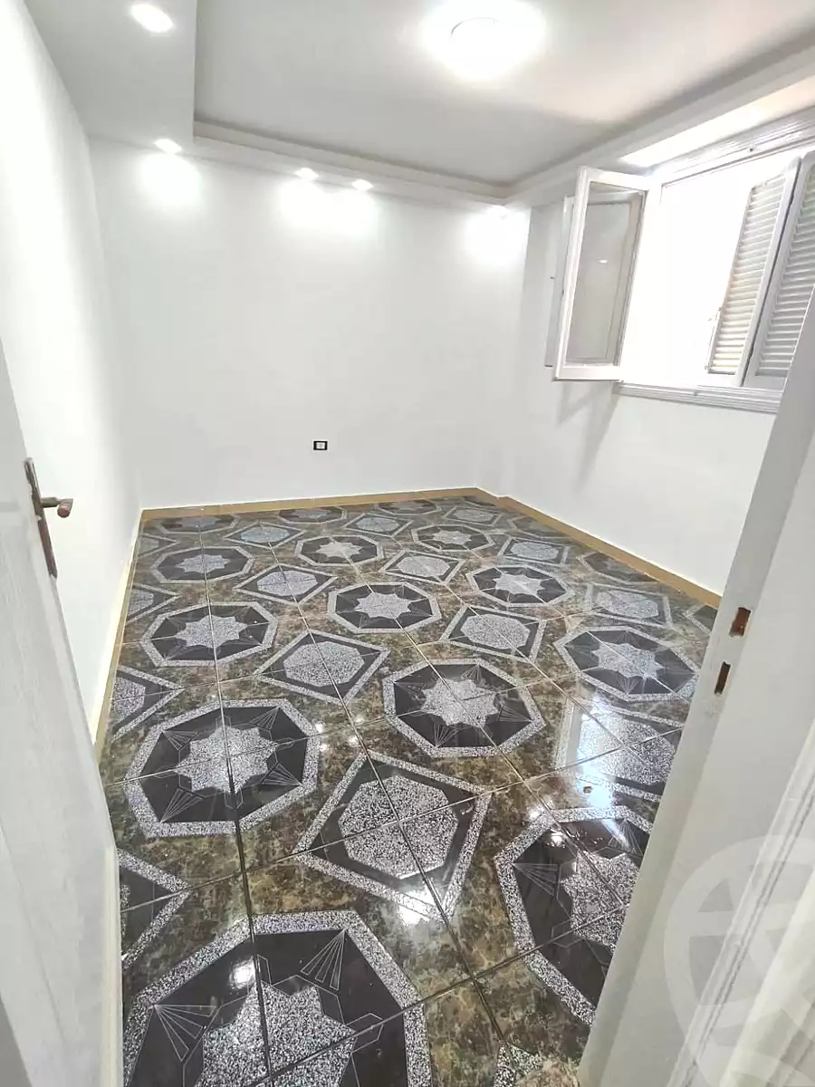 https://aqarmap.com.eg/ar/listing/6834246-for-sale-alexandria-l-jmy-el-kilo-21