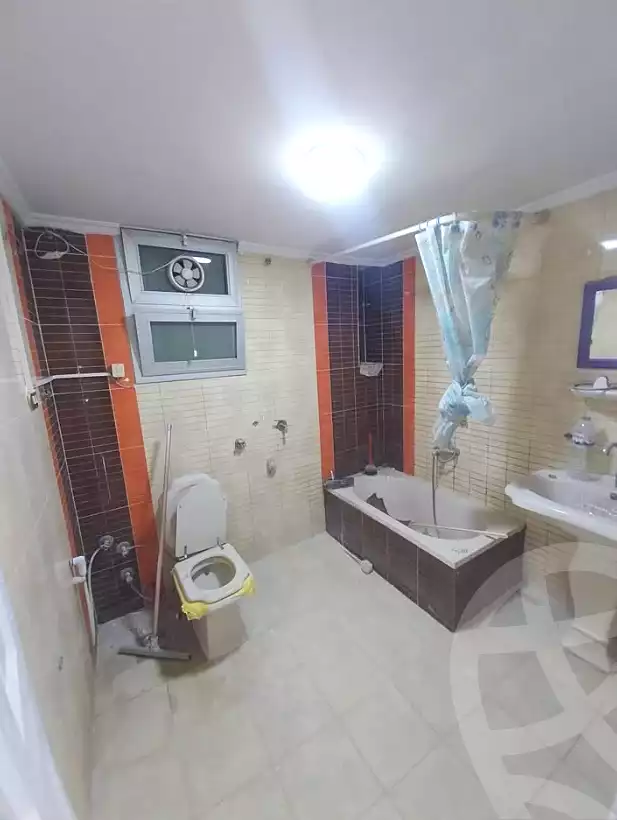https://aqarmap.com.eg/ar/listing/6834532-for-sale-alexandria-l-jmy-lbytsh-el-hanafeya-st
