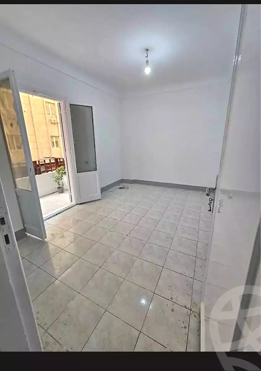 https://aqarmap.com.eg/ar/listing/6834751-for-sale-alexandria-sydy-bshr-sydy-bshr-bhry-amr-el-nogomy-st