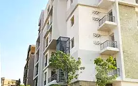 https://aqarmap.com.eg/ar/listing/6835264-for-sale-cairo-el-sheikh-zayed-city-lshykh-zyd-ljdyd-west-view-residence-hdp