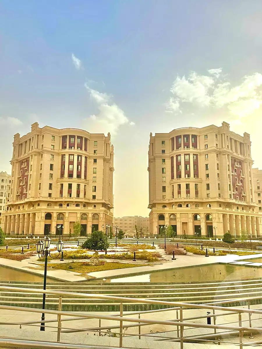https://aqarmap.com.eg/ar/listing/6835349-for-sale-cairo-new-administrative-capital-r5-garden-city-compound-city-edge