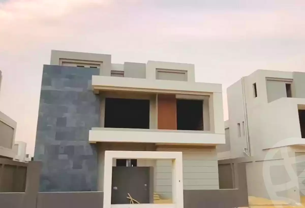 https://aqarmap.com.eg/ar/listing/6835455-for-sale-cairo-new-cairo-compounds-el-patio-town-compound-la-vista