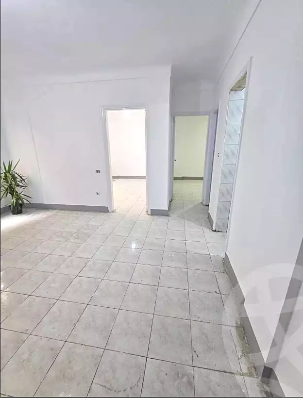 https://aqarmap.com.eg/ar/listing/6835628-for-sale-alexandria-sydy-bshr-sydy-bshr-bhry-amr-el-nogomy-st