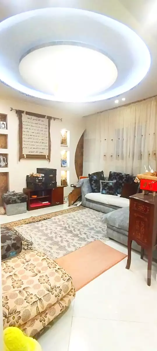 https://aqarmap.com.eg/ar/listing/6836478-for-sale-alexandria-lauran-bd-lslm-rf