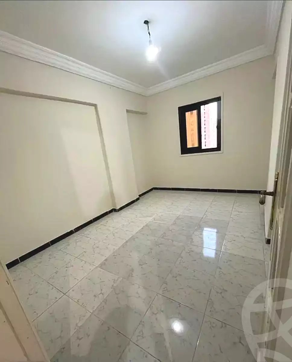 https://aqarmap.com.eg/ar/listing/6836541-for-sale-alexandria-sydy-bshr-sydy-bshr-bhry-street-16