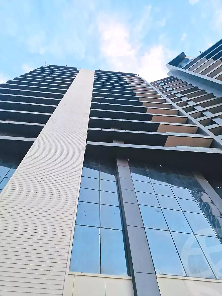 https://aqarmap.com.eg/ar/listing/6837288-for-sale-cairo-el-sheikh-zayed-city-compounds-zyd-wr-llttwyr-z-tower