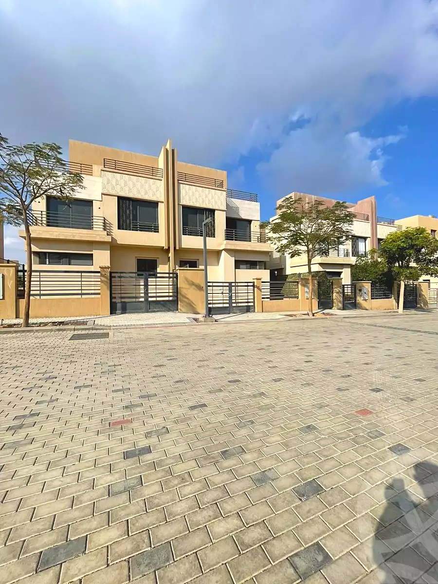 https://aqarmap.com.eg/en/listing/6837435-for-sale-cairo-el-sheikh-zayed-city-compounds-alma