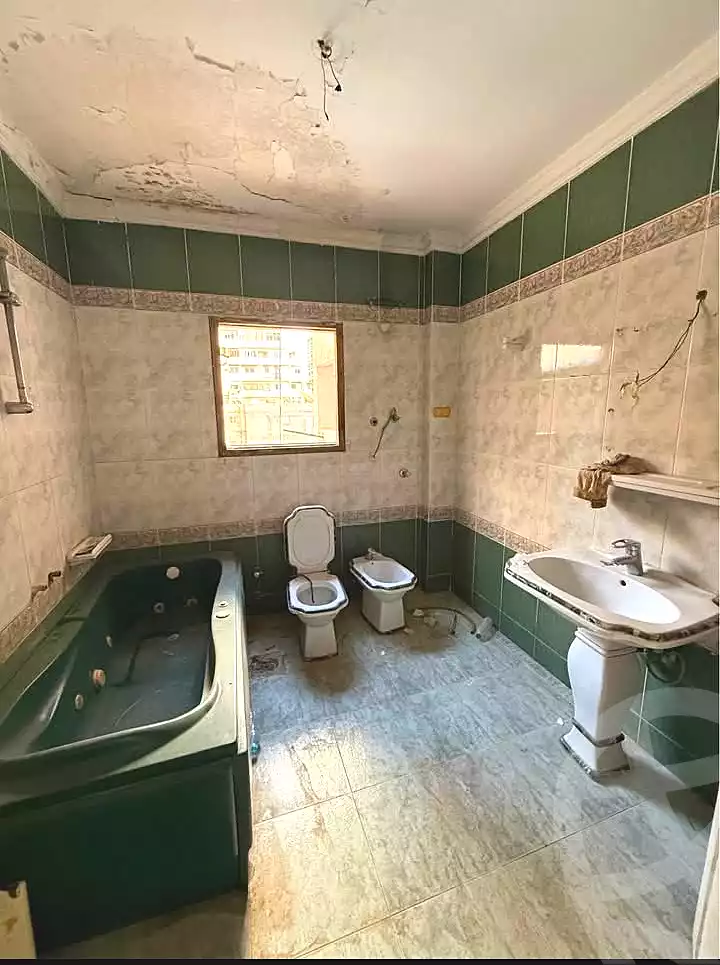 https://aqarmap.com.eg/ar/listing/6837569-for-sale-alexandria-sydy-bshr-sydy-bshr-bhry-khalil-hamada-st